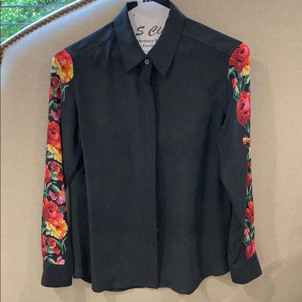 RARE Equipment Floral Sleeve Blouse